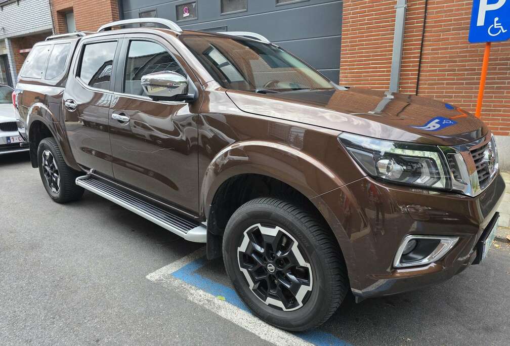 Nissan 2.3 dCi 4WD Tekna  ct ok feuille rose belge