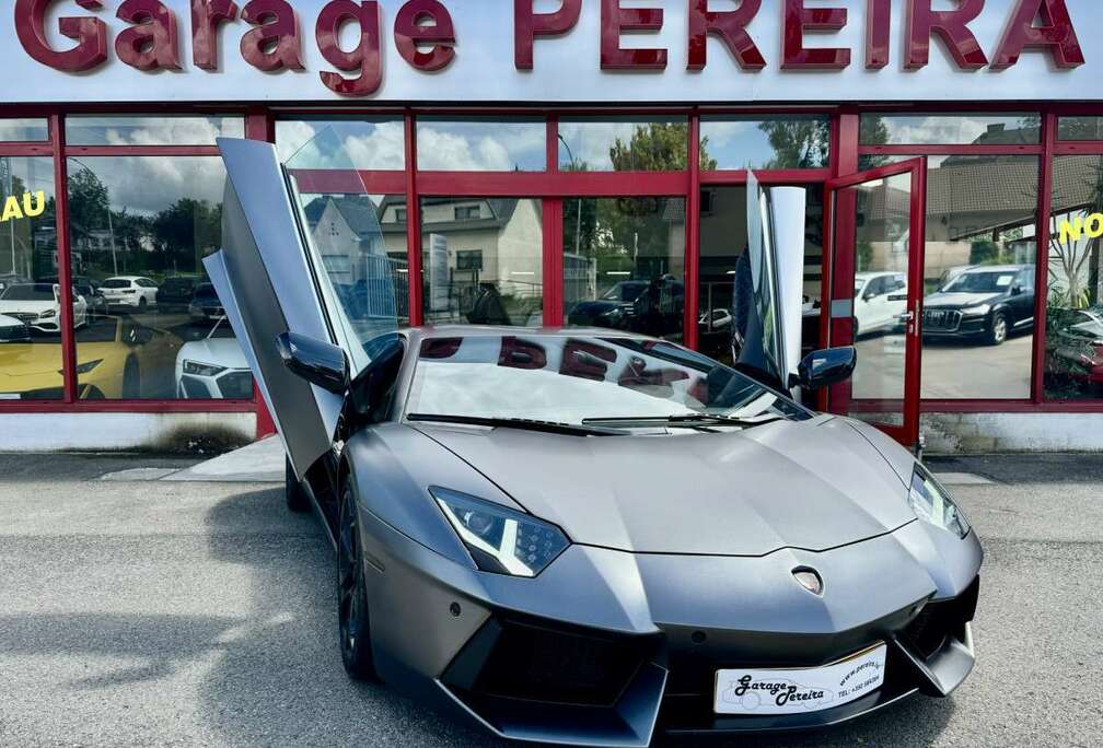 Lamborghini LP 700-4 LIFT CARBON CUIR NAVI