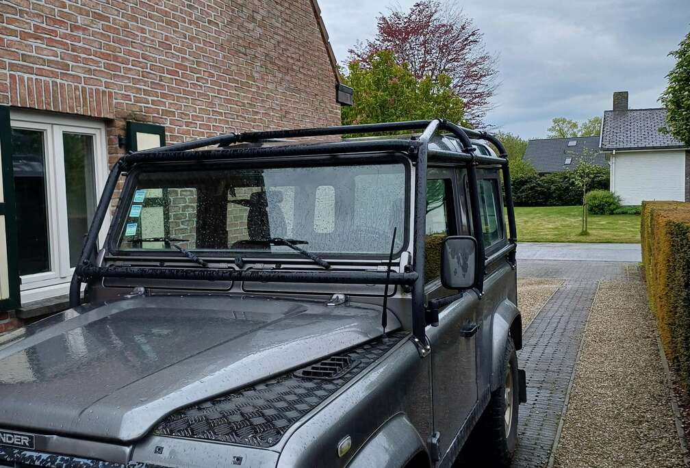 Land Rover Defender 90