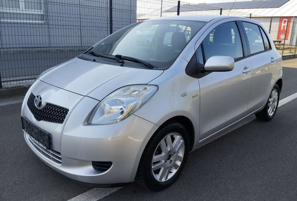 Toyota 1.4 Turbo D4D Luna 5p Airco