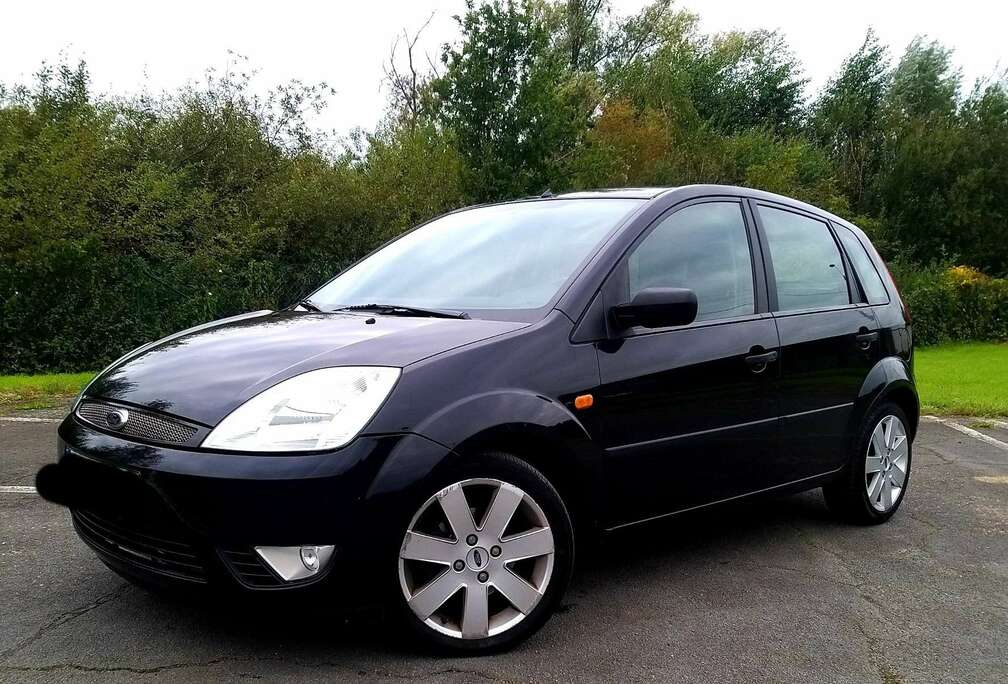 Ford 1.4i 16v série spéciale \