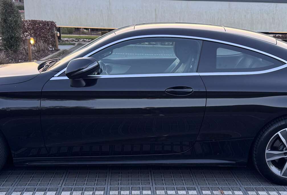 Mercedes-Benz Coupe C 220 d