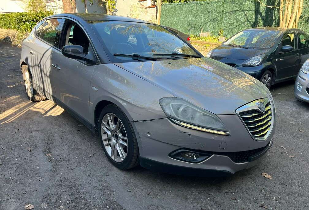 Lancia Delta 1.6 MultiJet Gold