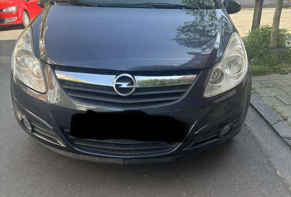 Opel 1.2i Essentia Easytronic