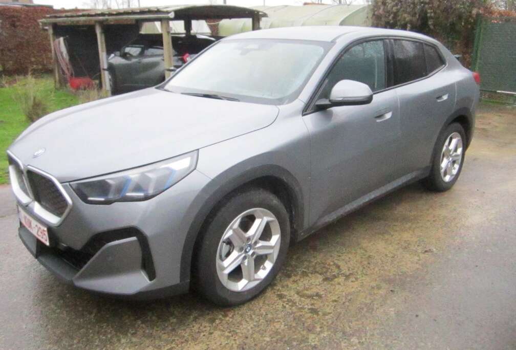 BMW iX2 66.5 kWh eDrive20
