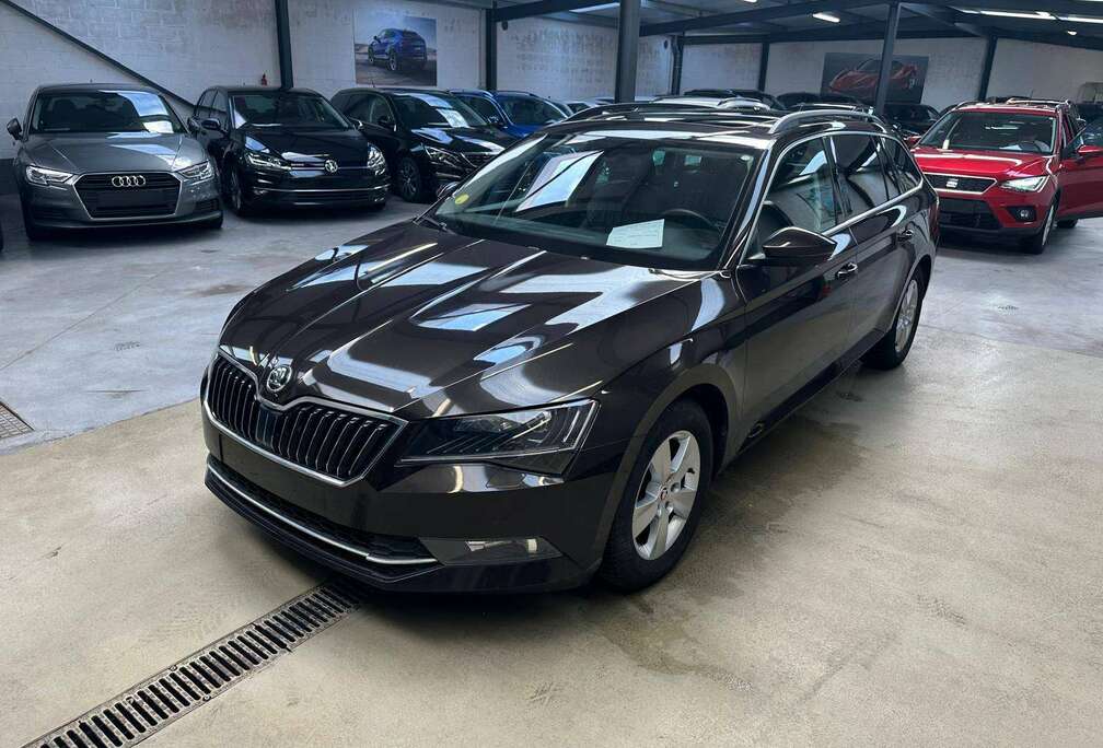 Skoda Superb SW 1.6 CR TDi Corporate Edition DSG