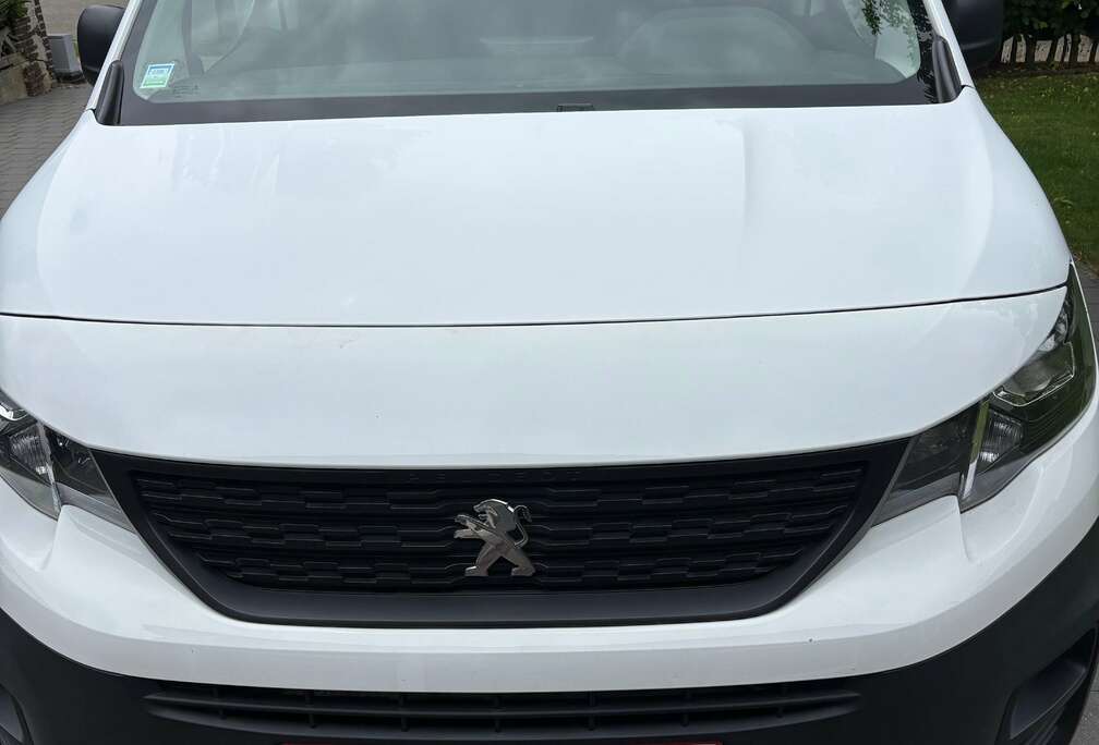 Peugeot 1.5 BlueHDi L1 STD Light Prem. S/S(EU6.2