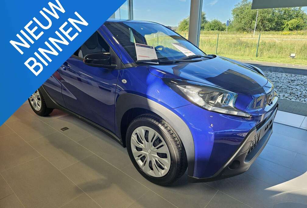 Toyota 1.0 VVT-i Play