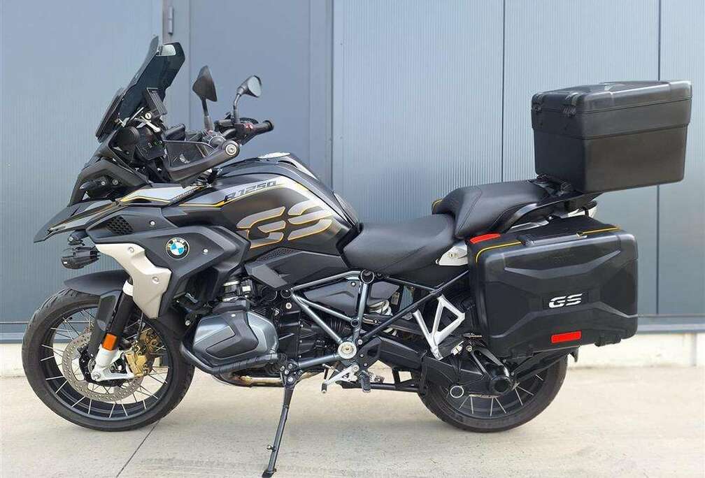 BMW 0