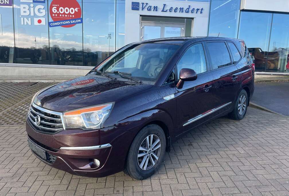 SsangYong Rodius 2.0 SV200e-XDi 2WD Crystal