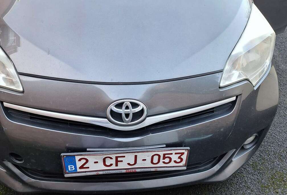 Toyota Verso S 1.33 VVT-i Terra