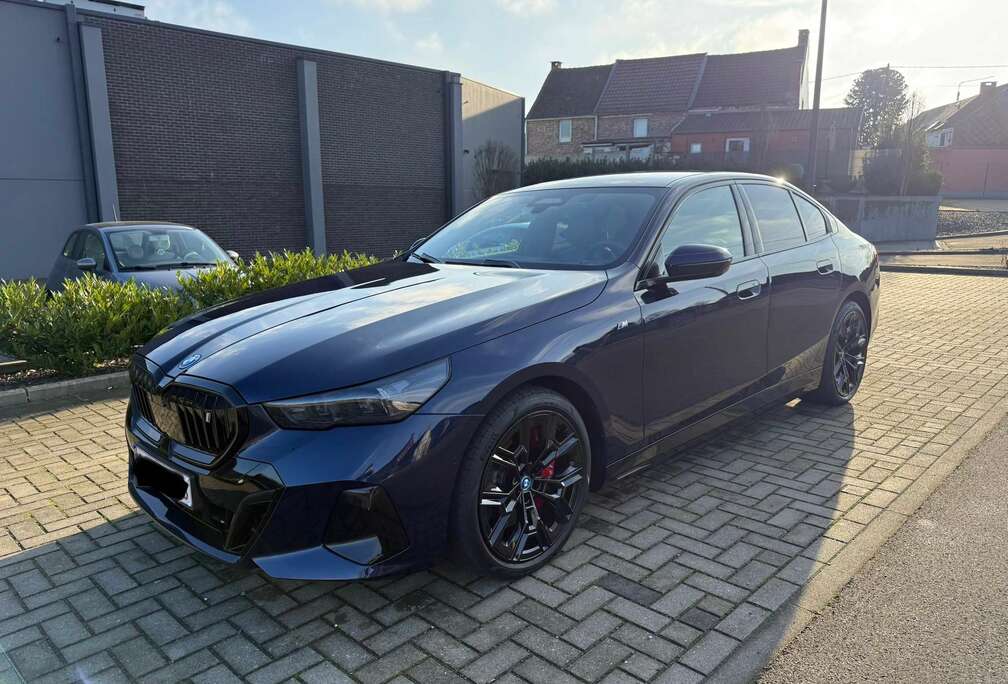 BMW i5 eDrive40 TVA 100% déductible