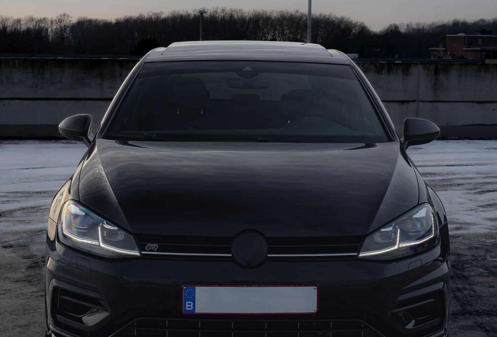 Volkswagen 7.5R / Akrapovic