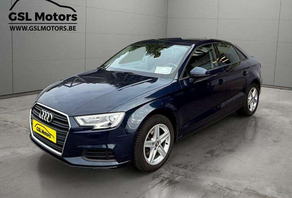 Audi 1.000CC ESSENCE  115cv Bleu 10/20 90.557km