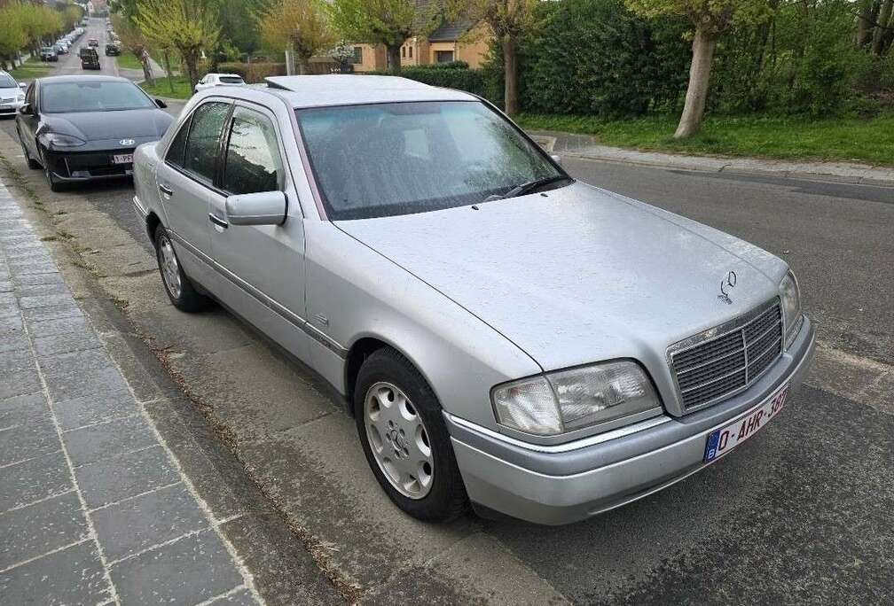 Mercedes-Benz d Élégance Automatic