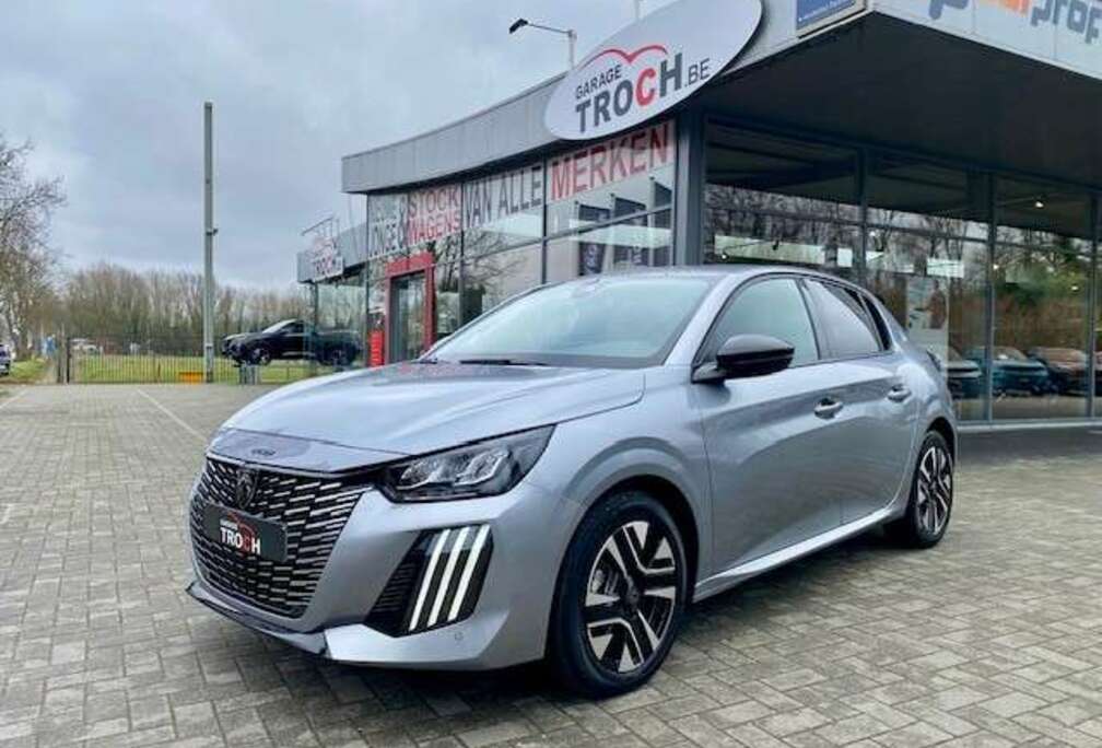 Peugeot 208 1.2i EAT8 Allure Camera + PDC V&A / App conn.