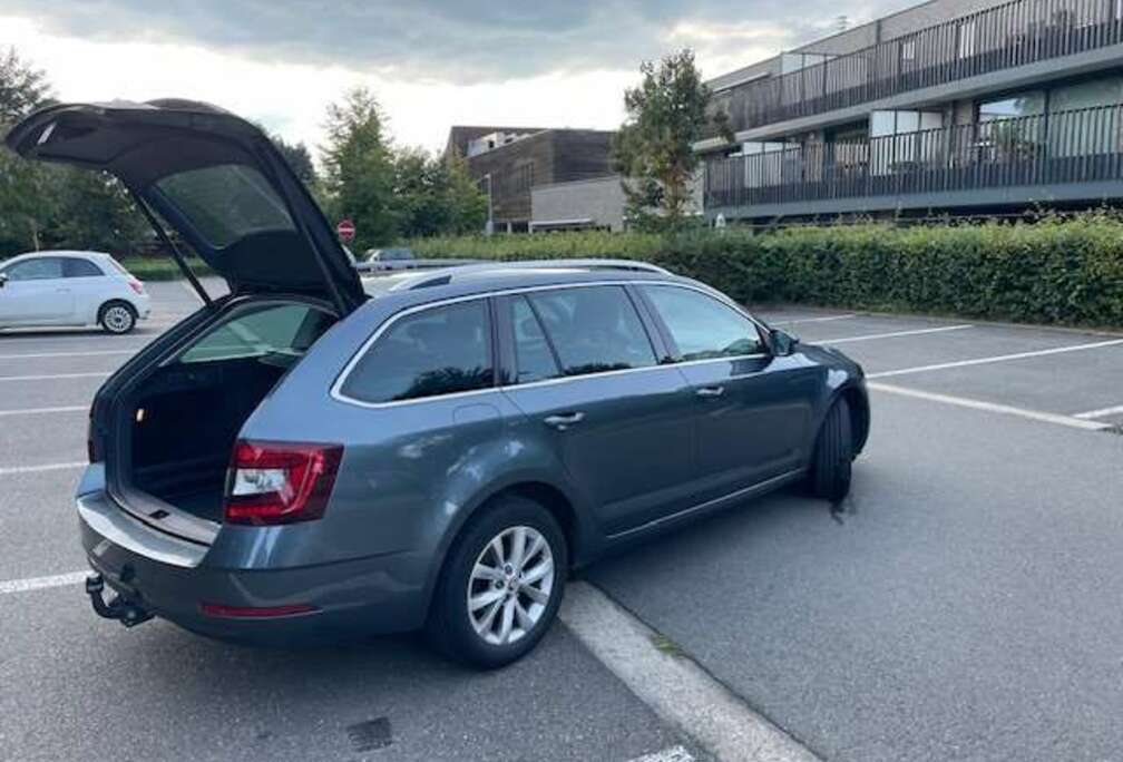 Skoda Octavia Combi 1.6 TDI DSGStyle