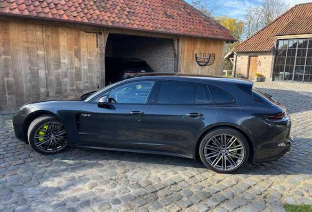Porsche Panamera 4S e-Hybrid 2.9 V6 Turbo PHEV PDK