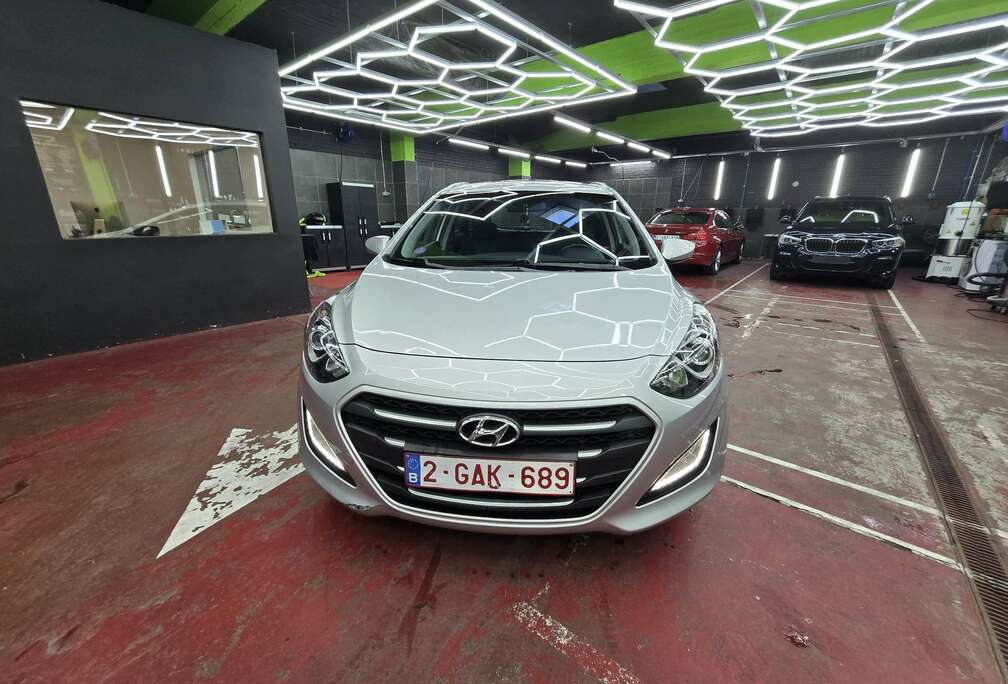 Hyundai SW 1.0 T-GDi 120 BVM6 Edition #1