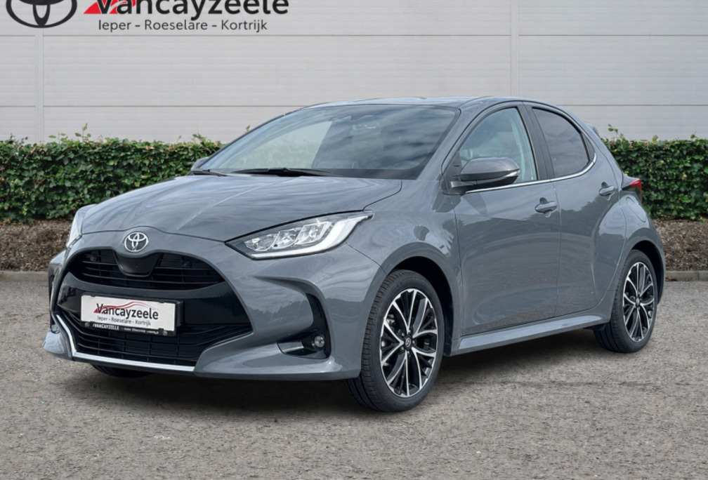 Toyota Iconic+Hi-techpack+cam+gps+sens V+A