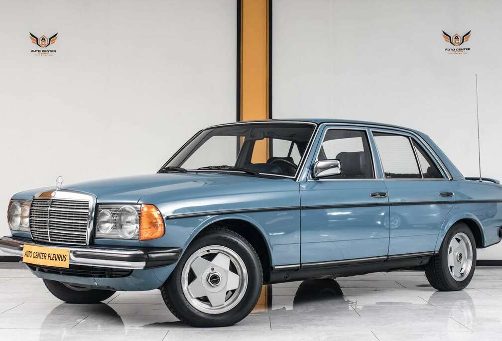 Mercedes-Benz E W123  / Automatique