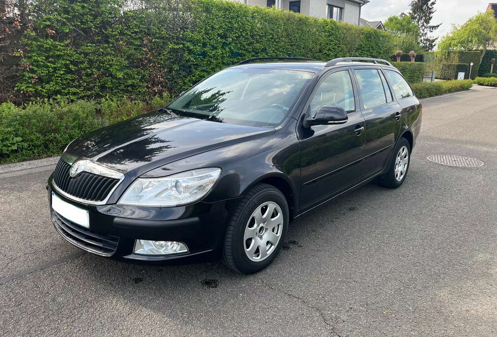 Skoda SW 1.6 CR TDi Elegance  DSG