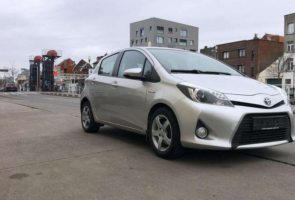 Toyota 1.5i VVT-i Hybrid Optimal Go (Fleet) export