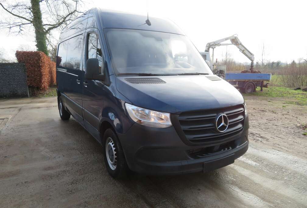 Mercedes-Benz 311CDi - FWD - A2H2