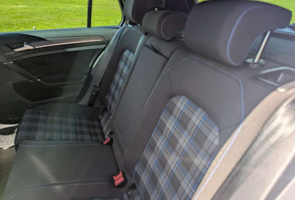 Volkswagen Golf 2.0 TDi 16v GT Sport DPF