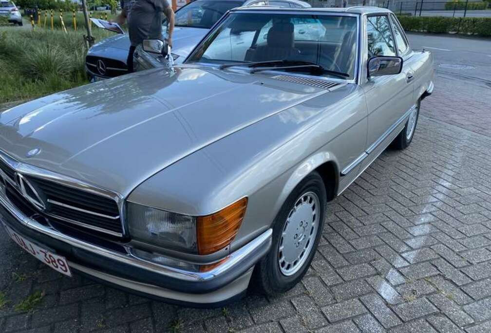 Mercedes-Benz 420 SL V8