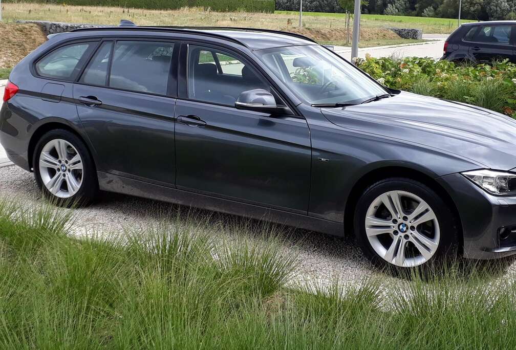 BMW 316i Touring Sport Line NAVI PRO/CAMERA/XENON