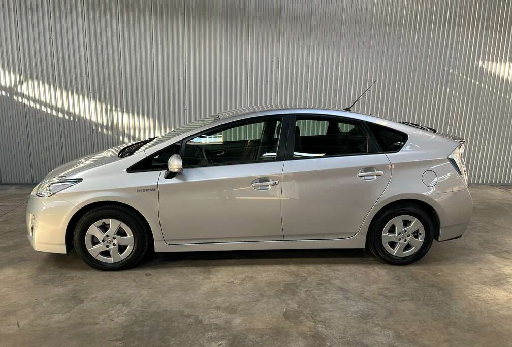 Toyota Prius (Hybrid) 1.8 VVT-I Terra *12.291 KM*