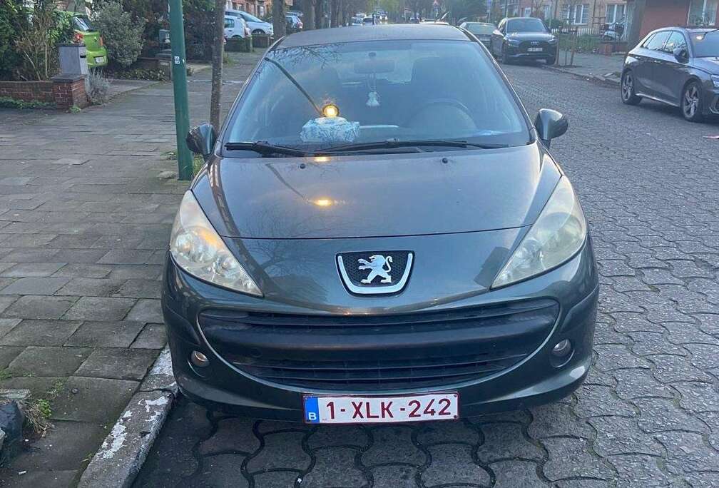 Peugeot 1.4i 16v Sporty Pack