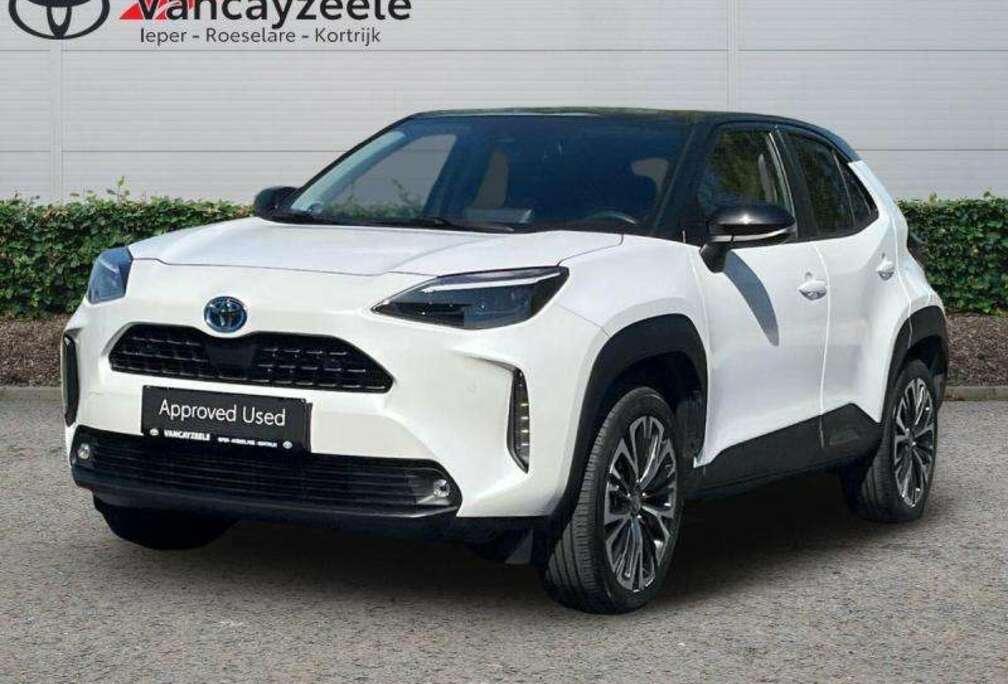 Toyota Elegant Bi-Tone+panoroof+cam+gps+sens V+A