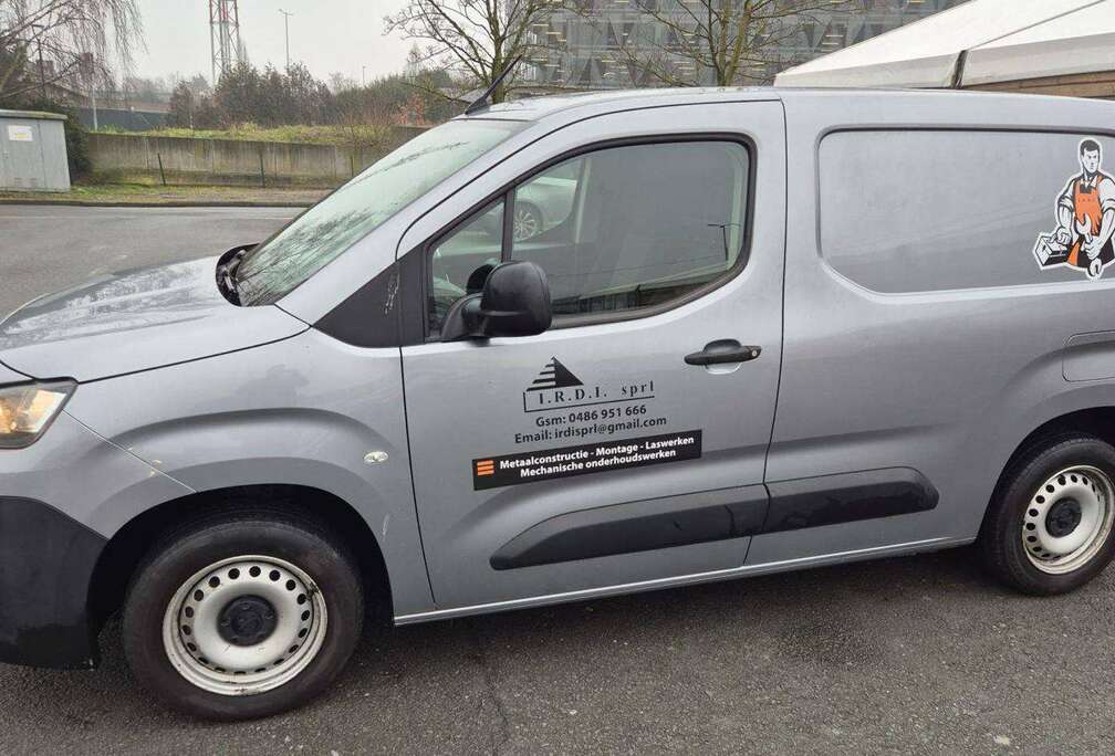 Peugeot 1.6 BlueHDi L1 STD Light Premium