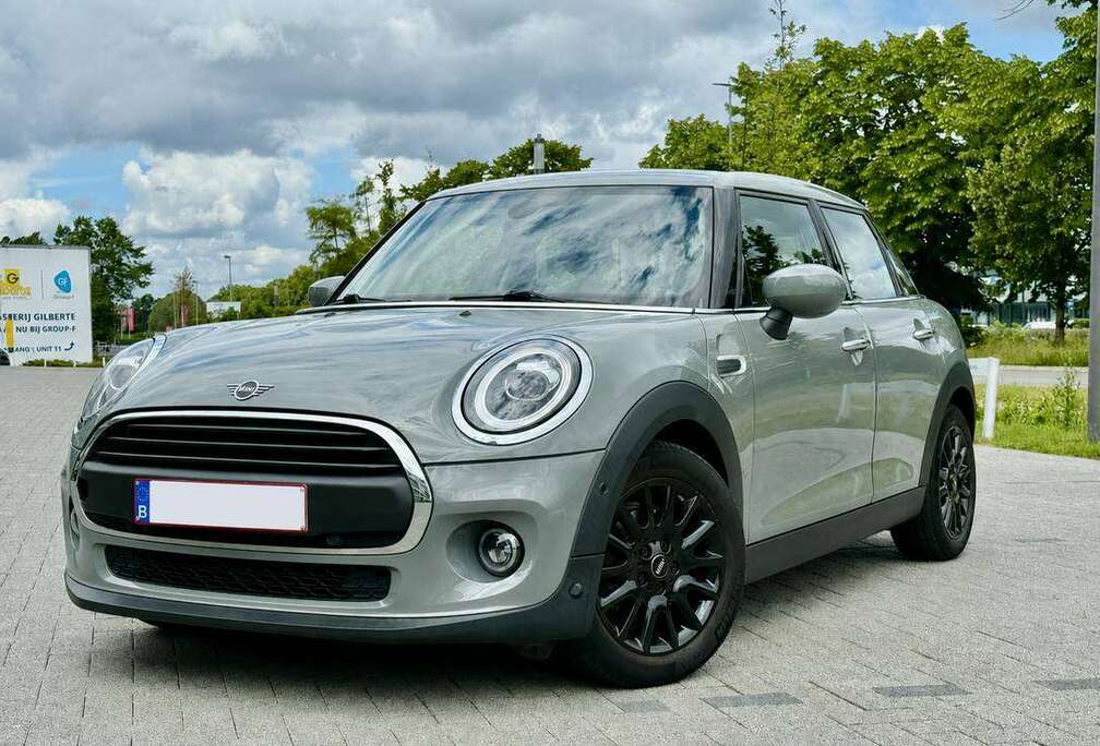 MINI 5 deurs FULL OPTION - Apple carPlay - zetelverwarm