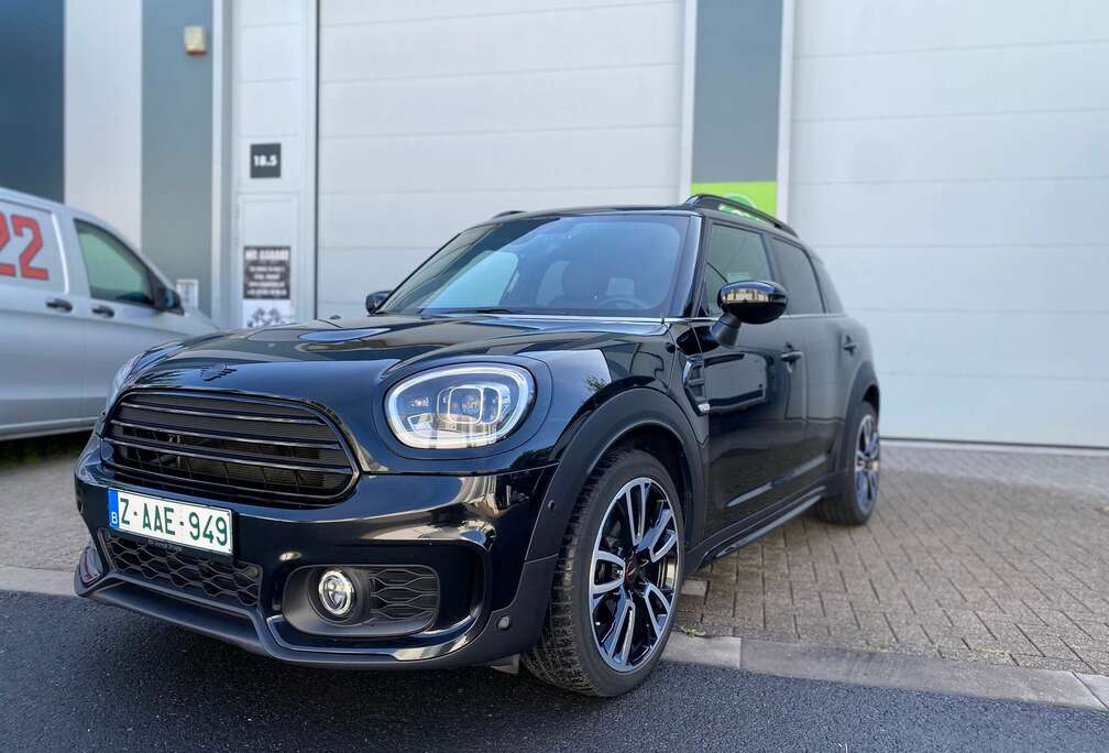 MINI JCW-edition  LED  Navi  AC  APP  Full black