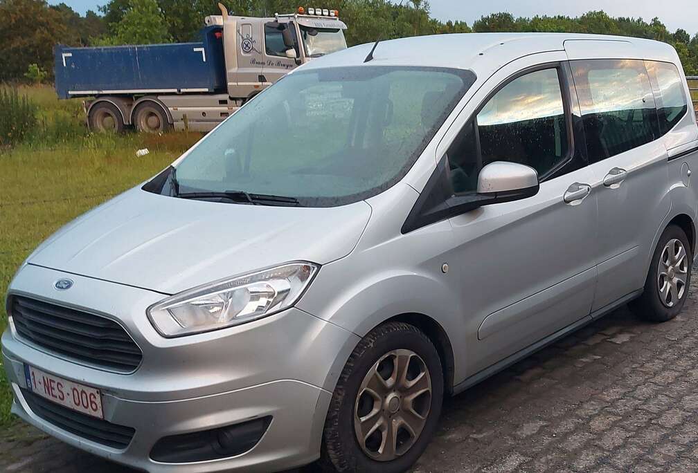 Ford Tourneo Courier 1.0 EcoBoost Trend