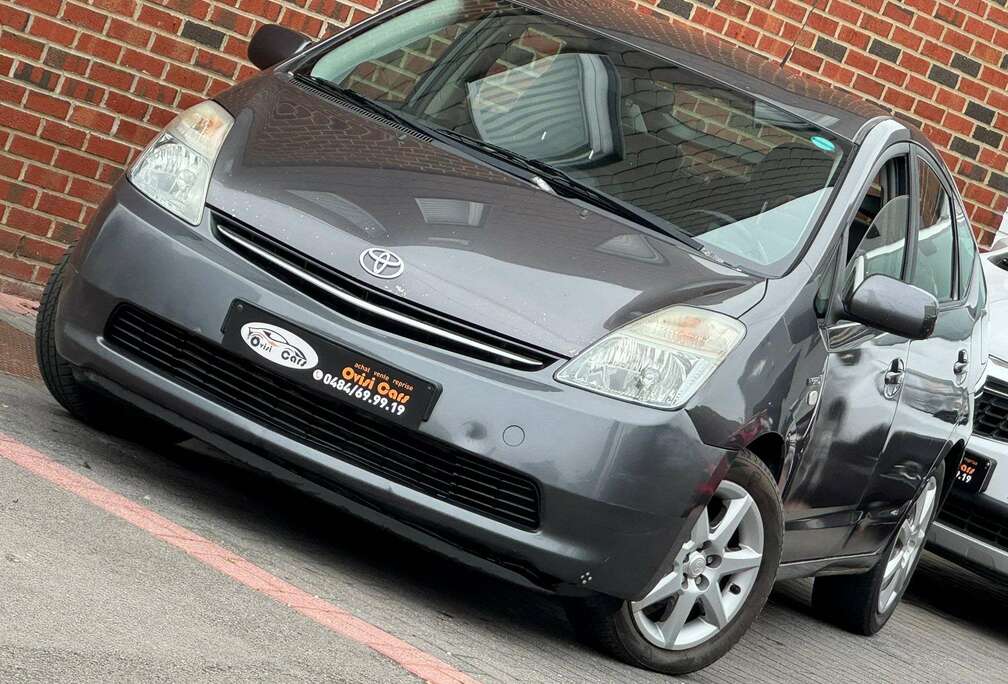 Toyota // ROULE BIEN //