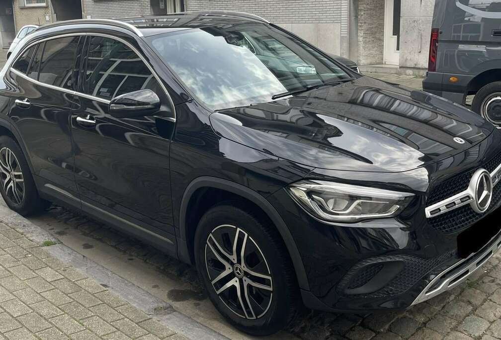 Mercedes-Benz GLA 200 d