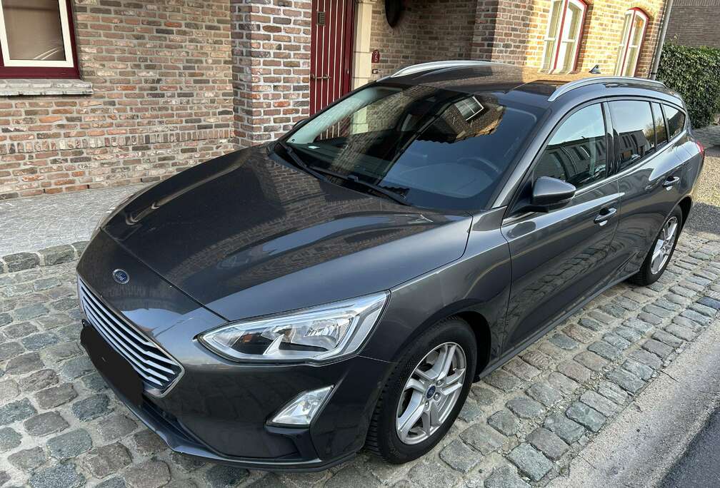 Ford Focus Titanium 1.5 TD Trekhaak/extra bandenset