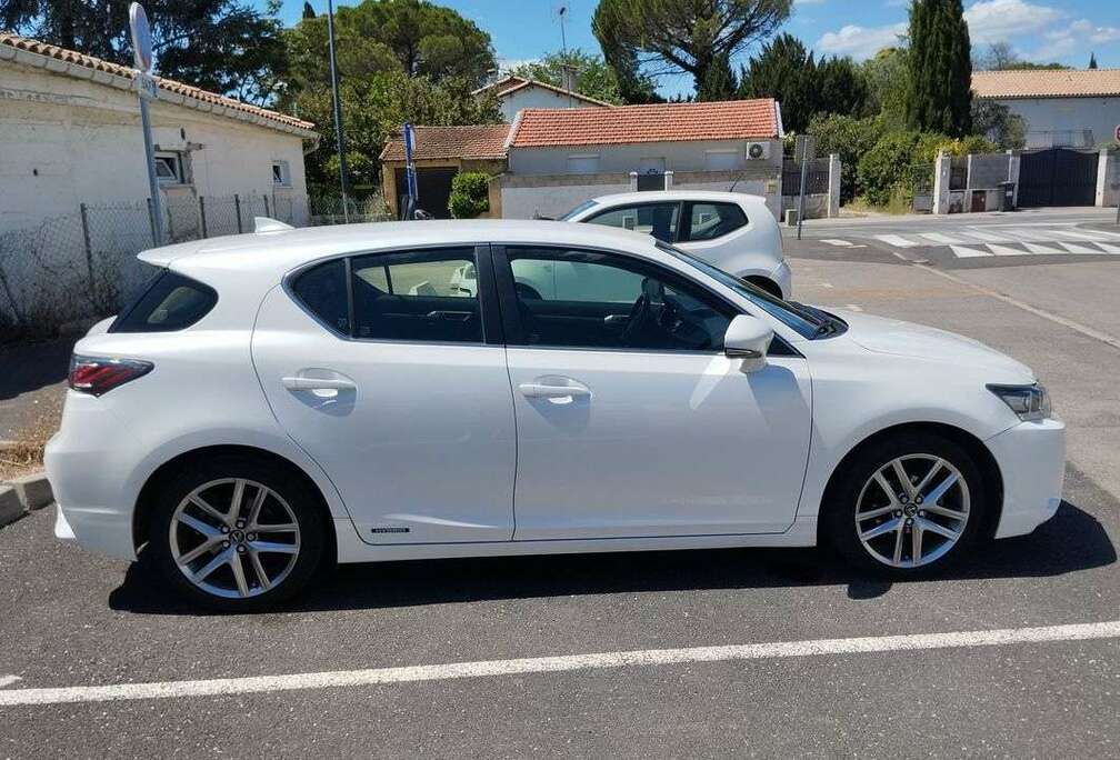 Lexus CT 200h 1.8i F-Sport Line E-CVT