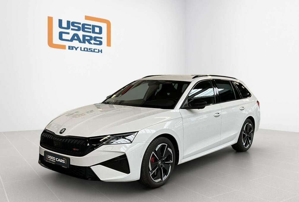 Skoda Combi+RS+DSG+P.Com.-Premium+360