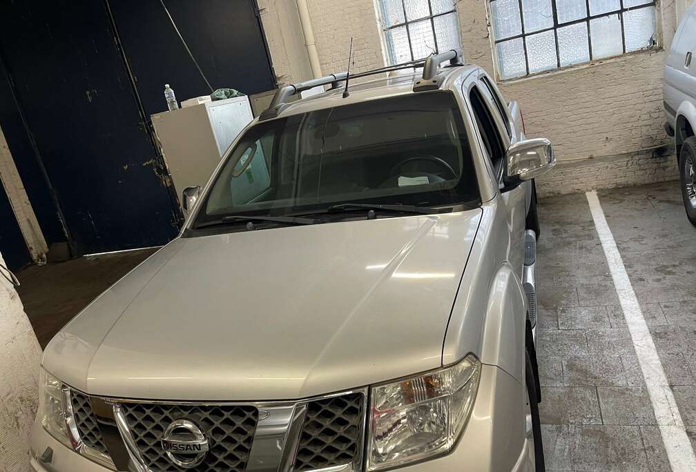 Nissan 2.5 dCi 4x4 Executive IT-plus