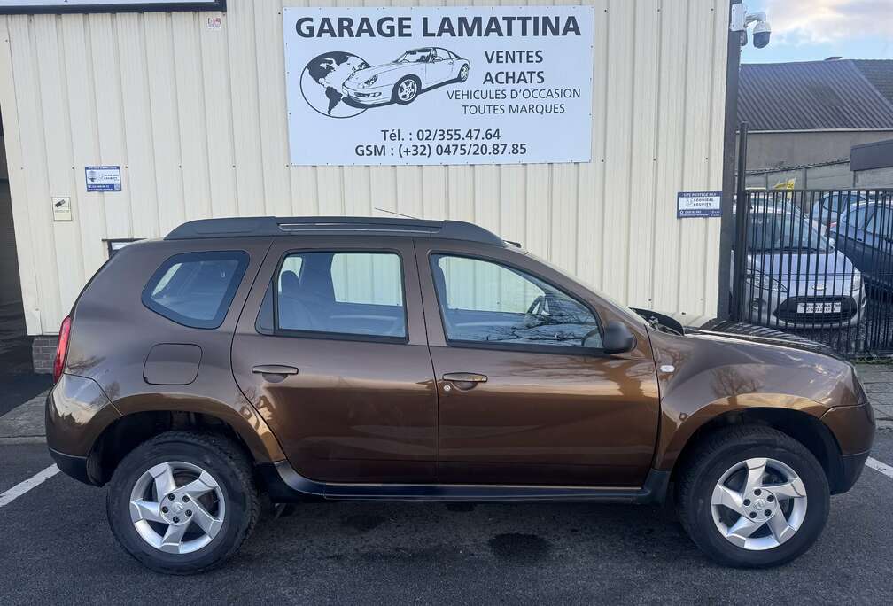 Dacia Duster 1.6i 4x2 Adventure