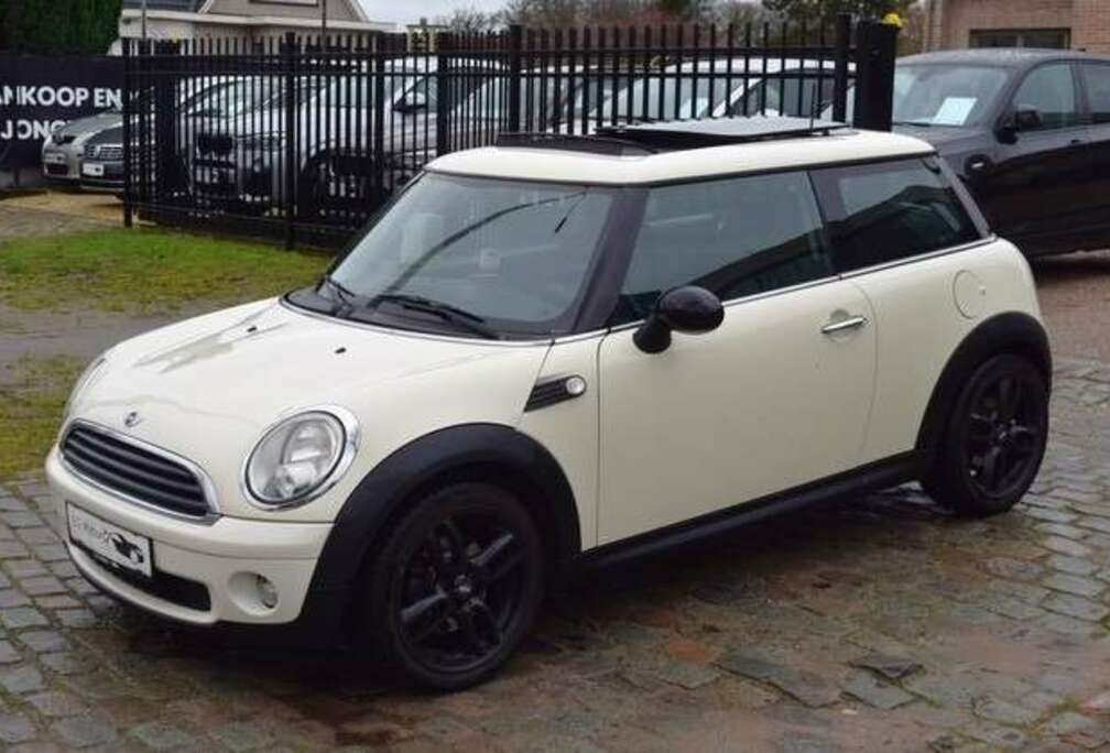 MINI 1.4i/AIRCO/PANO/HISTORY/GARANTIE