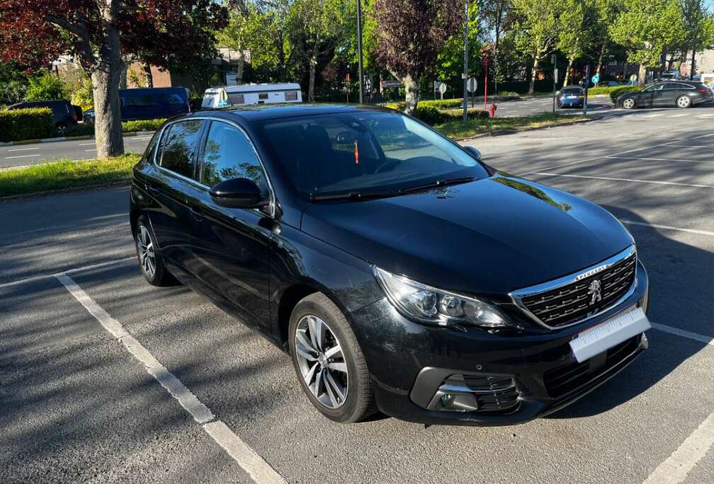 Peugeot 1.5 BlueHDi Tech Edition Sport