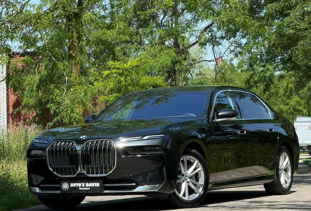 BMW 740 dXAS*HUD*B&W*PANO*