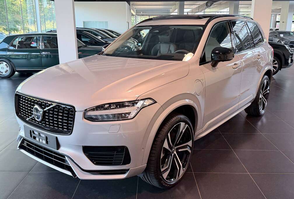 Volvo XC90 T8 PHEV Ultra Dark, Massage Seats, 360 Camera, Bowers & Wilkins Sound,