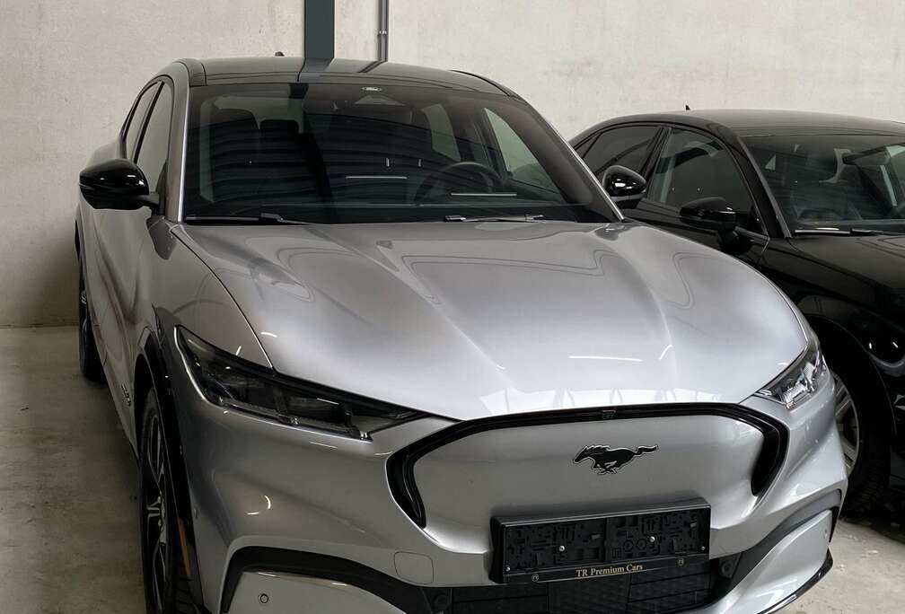 Ford 99 kWh RWD Extended Range